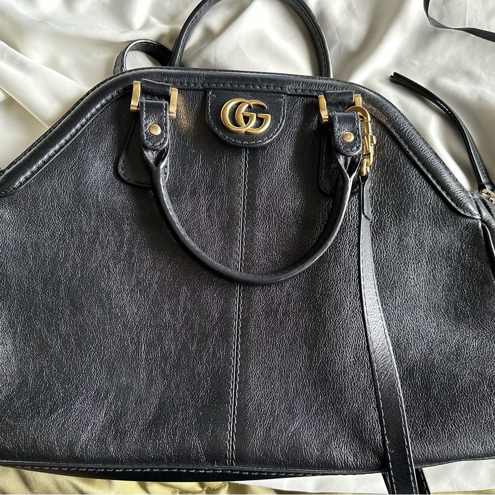 Gucci black leather Rebelle Bag with shoulder strap and dust bag